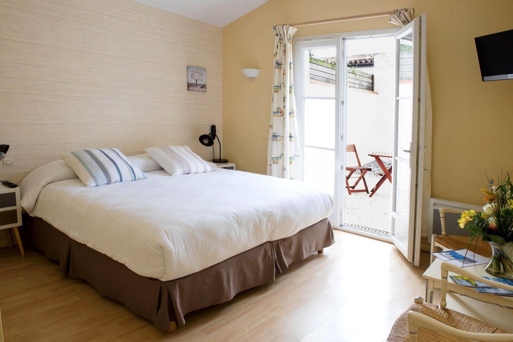 Hotel Jerodel Le Bois-Plage-en-Ré Екстериор снимка