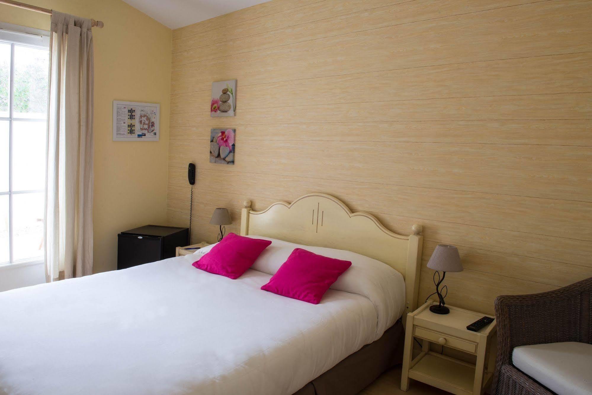Hotel Jerodel Le Bois-Plage-en-Ré Екстериор снимка
