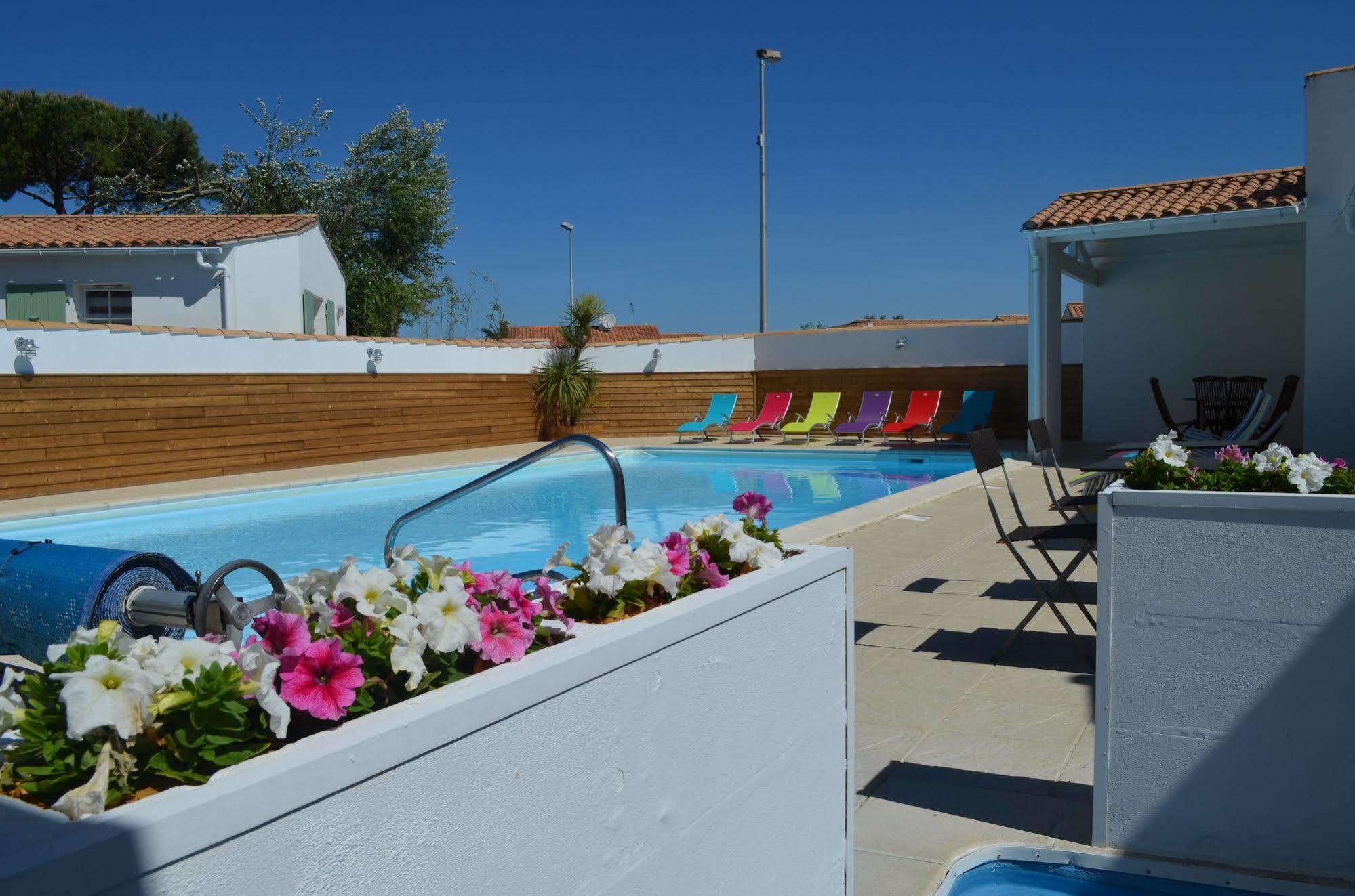 Hotel Jerodel Le Bois-Plage-en-Ré Екстериор снимка