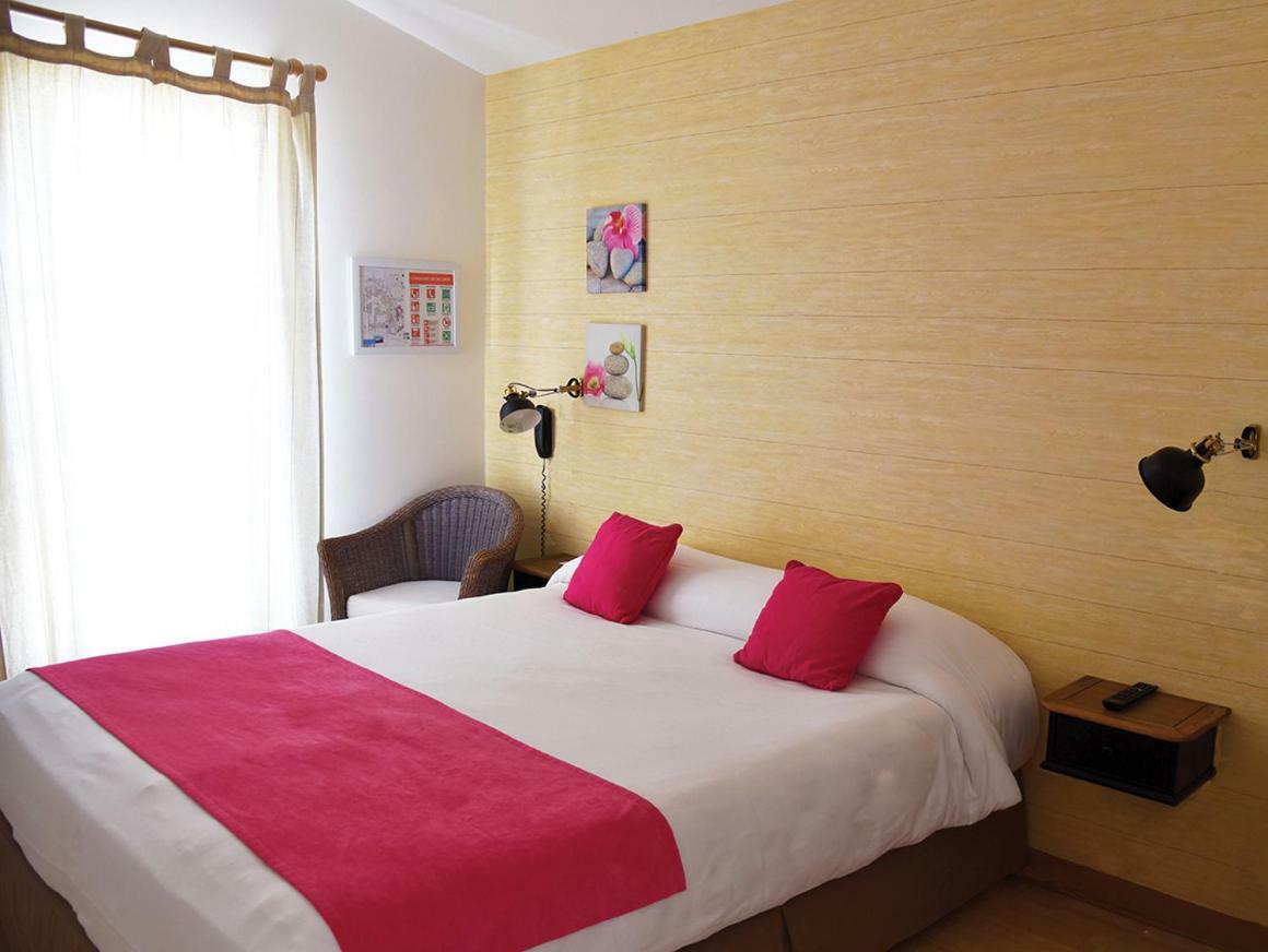 Hotel Jerodel Le Bois-Plage-en-Ré Екстериор снимка
